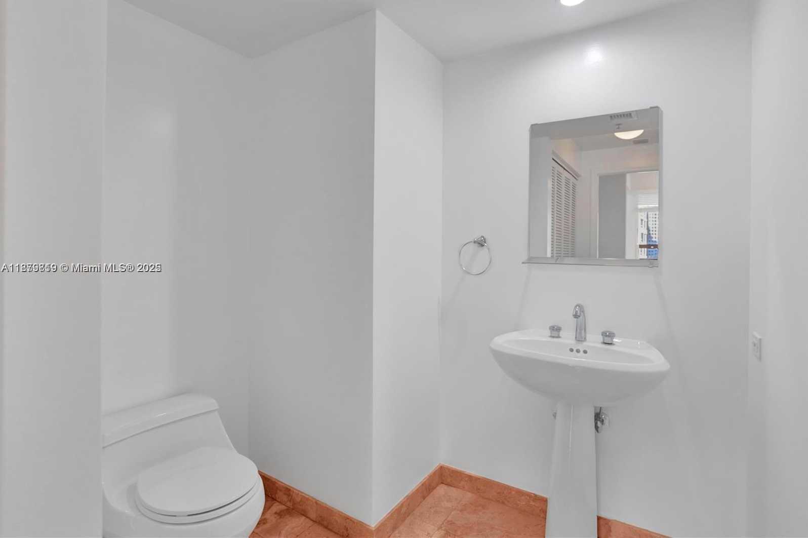 Small Image of 808 BRICKELL KEY DR #3105, Miami Number 16