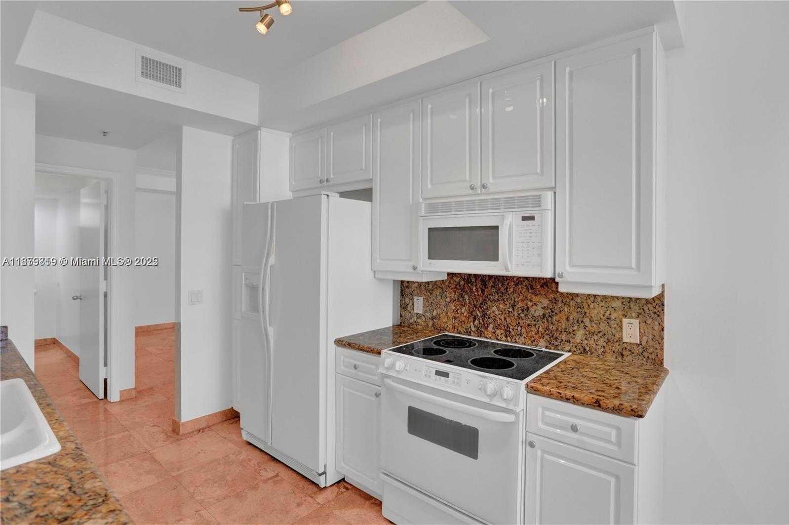 Small Image of 808 BRICKELL KEY DR #3105, Miami Number 20