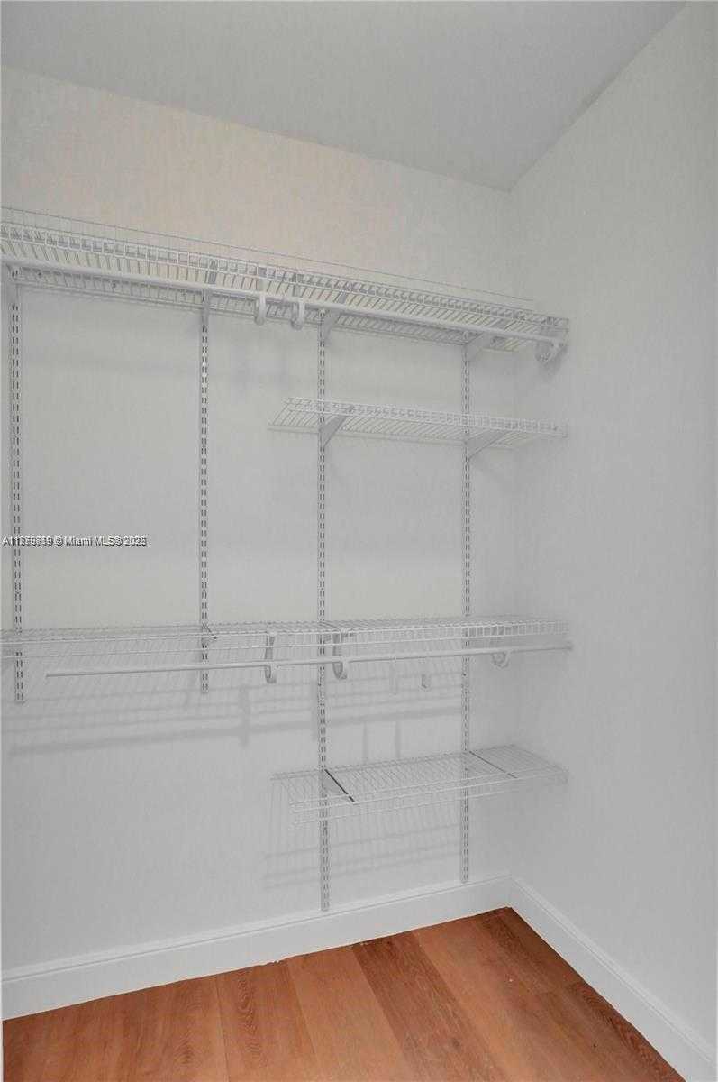Small Image of 808 BRICKELL KEY DR #3105, Miami Number 24