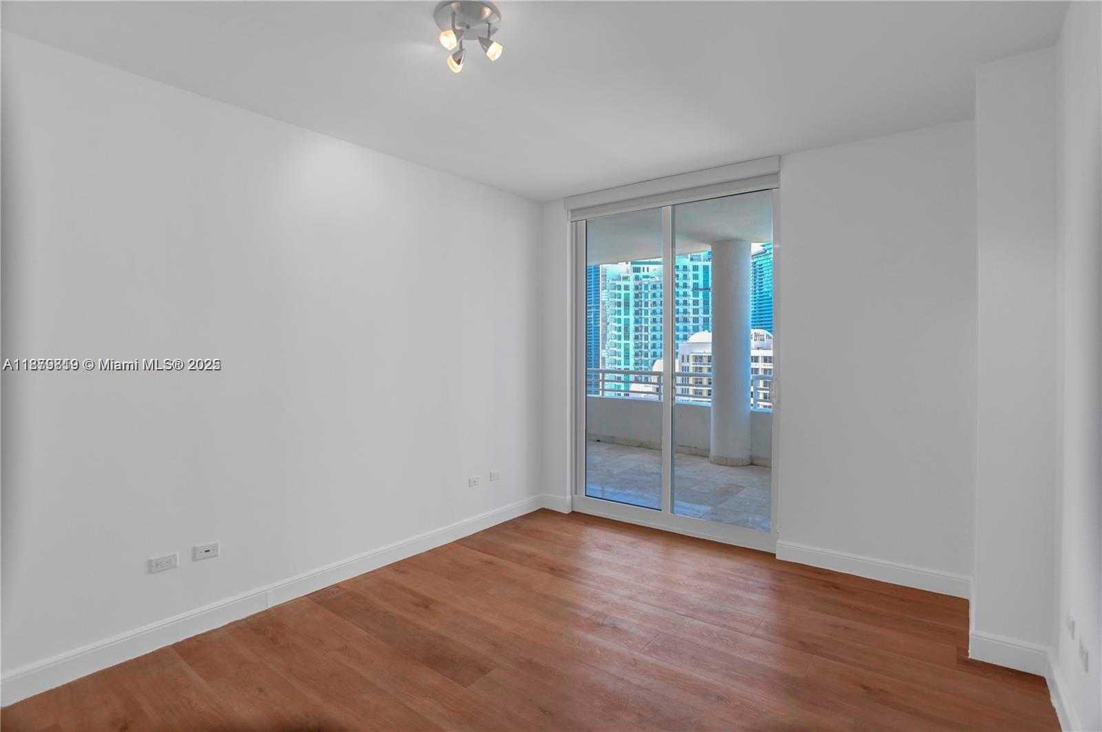 Small Image of 808 BRICKELL KEY DR #3105, Miami Number 25