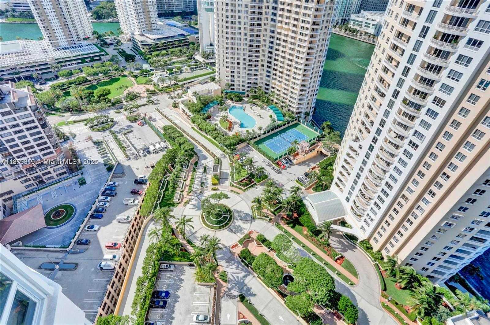 Small Image of 808 BRICKELL KEY DR #3105, Miami Number 30