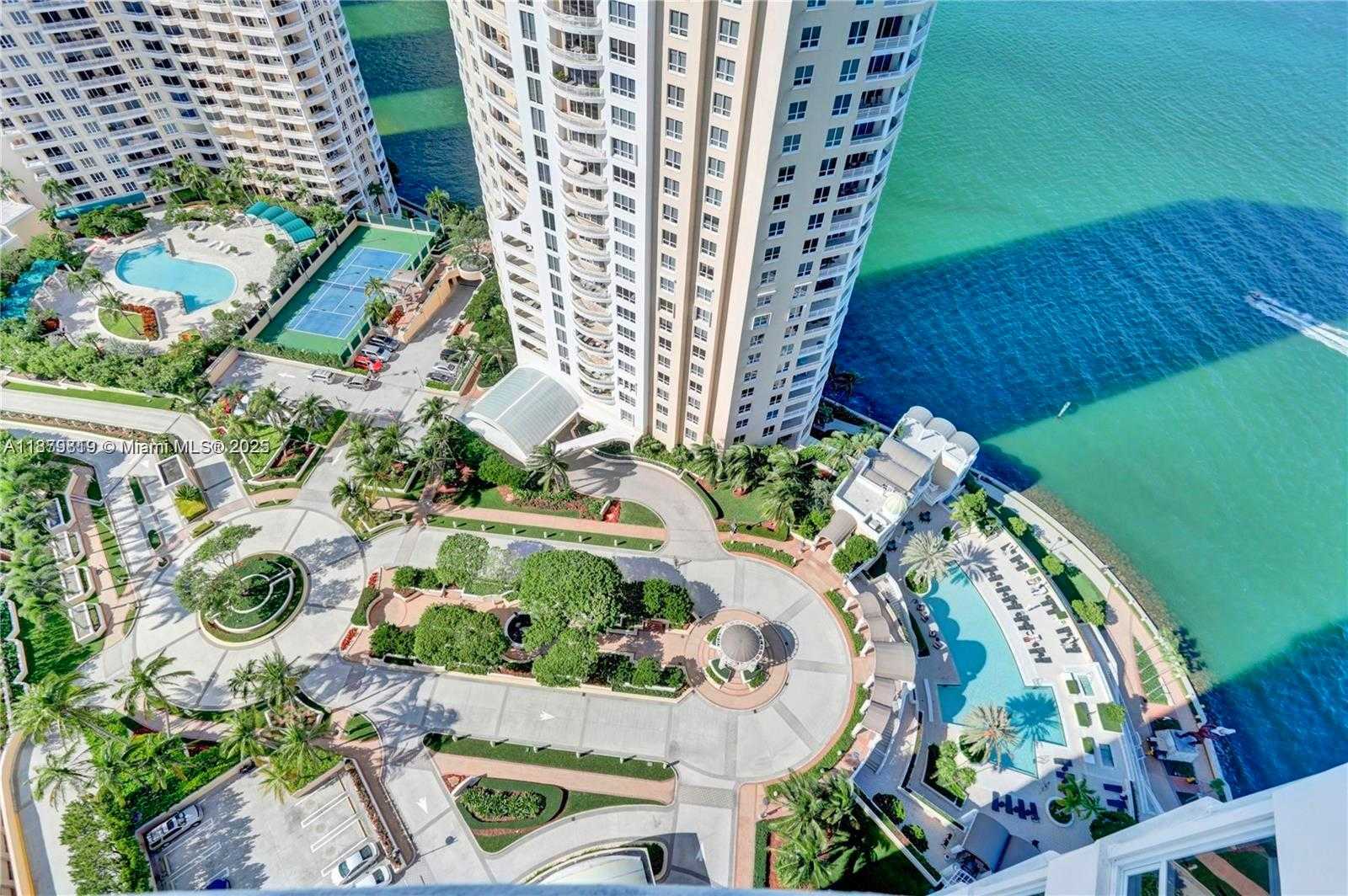 Small Image of 808 BRICKELL KEY DR #3105, Miami Number 31