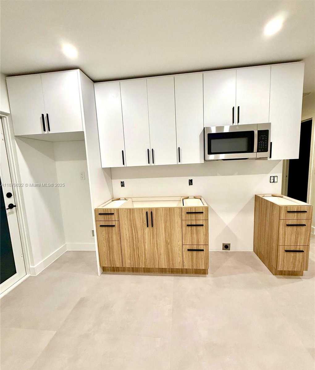 Small Image of 5700 NORTH WEST 8 AVE, Miami Number 2