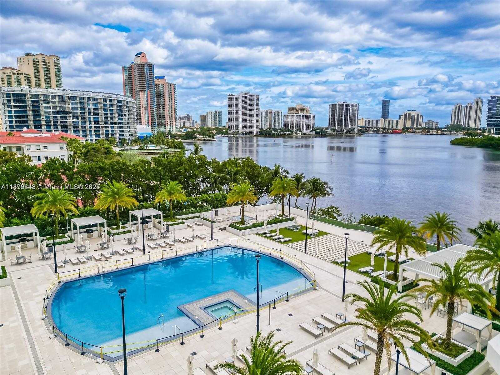 Small Image of 3301 NORTH EAST 183RD ST #1805, Aventura Number 19