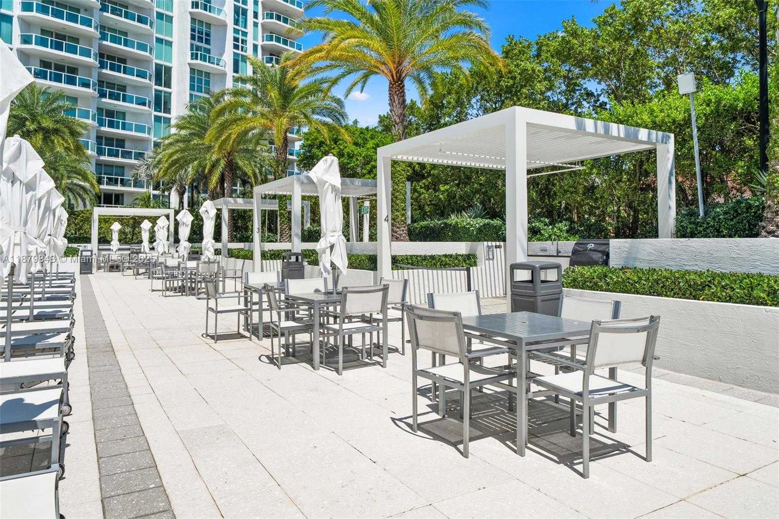 Small Image of 3301 NORTH EAST 183RD ST #1805, Aventura Number 4