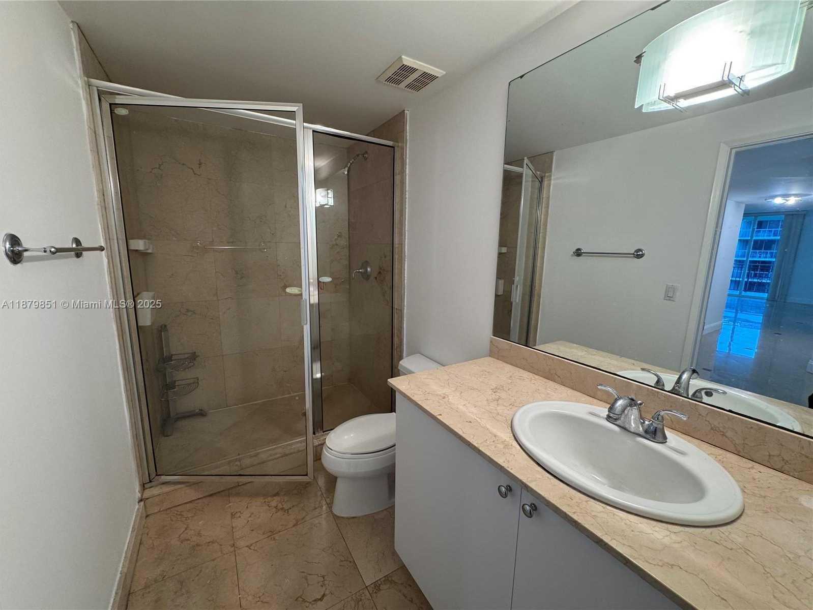 Small Image of 17555 ATLANTIC BLVD #807, Sunny Isles Beach Number 6