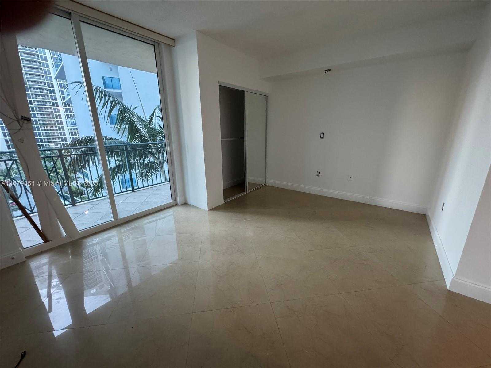 Small Image of 17555 ATLANTIC BLVD #807, Sunny Isles Beach Number 7