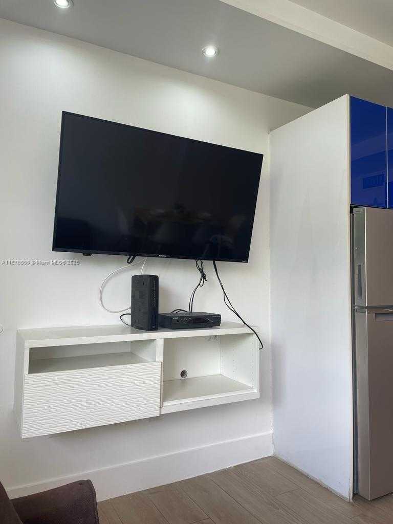 Small Image of 700 16TH ST #108, Miami Beach Number 4
