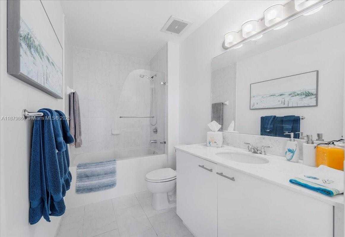 Small Image of 133 NORTH EAST 2ND AVE #3601, Miami Number 12