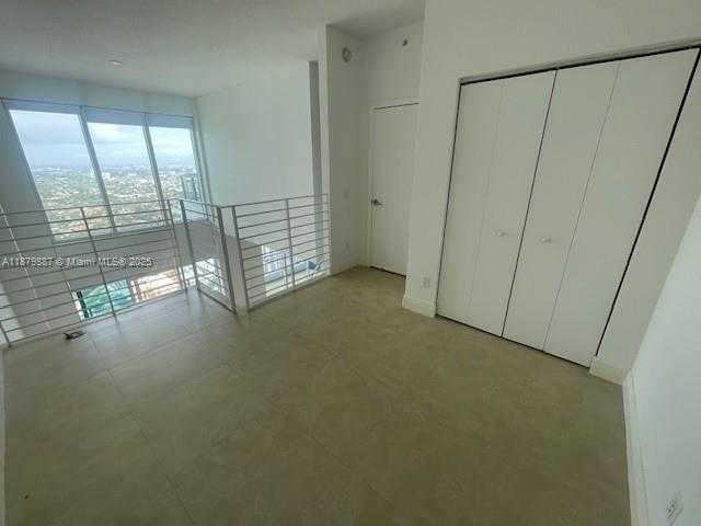 Small Image of 60 SOUTH WEST 13TH ST #4407, Miami Number 19