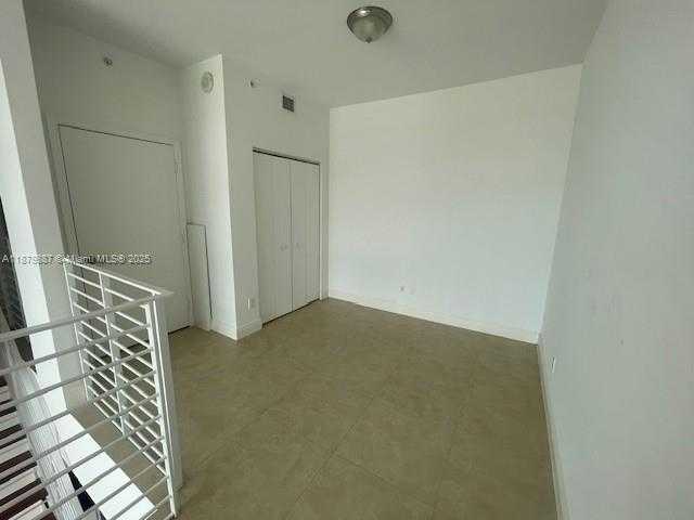 Small Image of 60 SOUTH WEST 13TH ST #4407, Miami Number 20