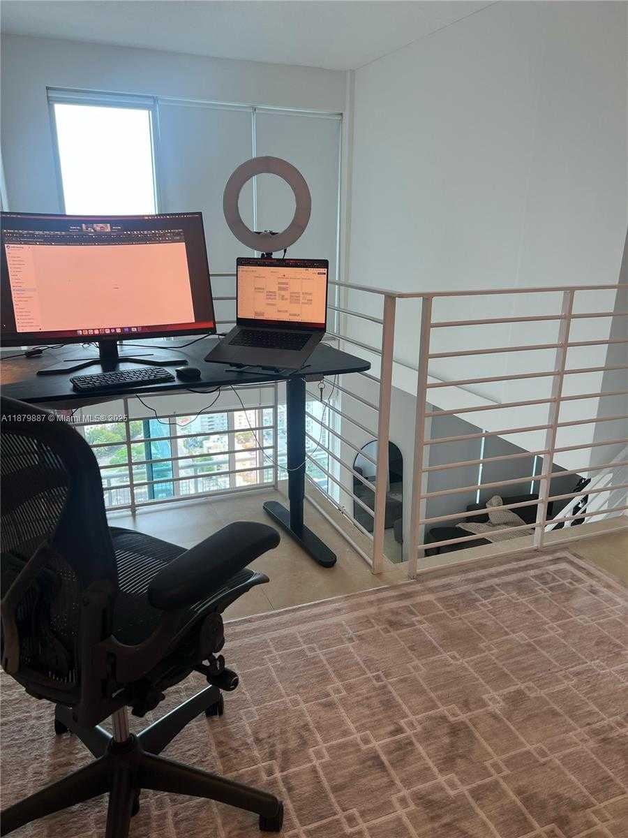 Small Image of 60 SOUTH WEST 13TH ST #4407, Miami Number 44