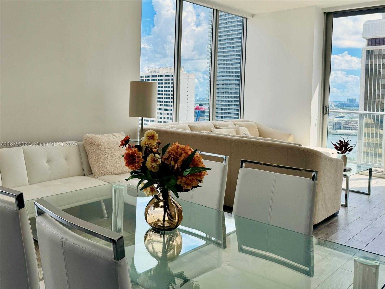 Small Image of Miami Number 12