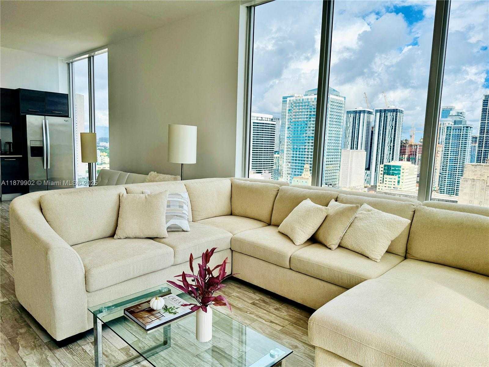 Small Image of Miami Number 6
