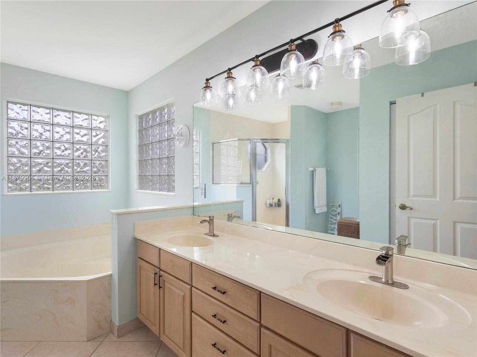 Small Image of 2549 EGRET LAKE DR, Green Acres Number 16
