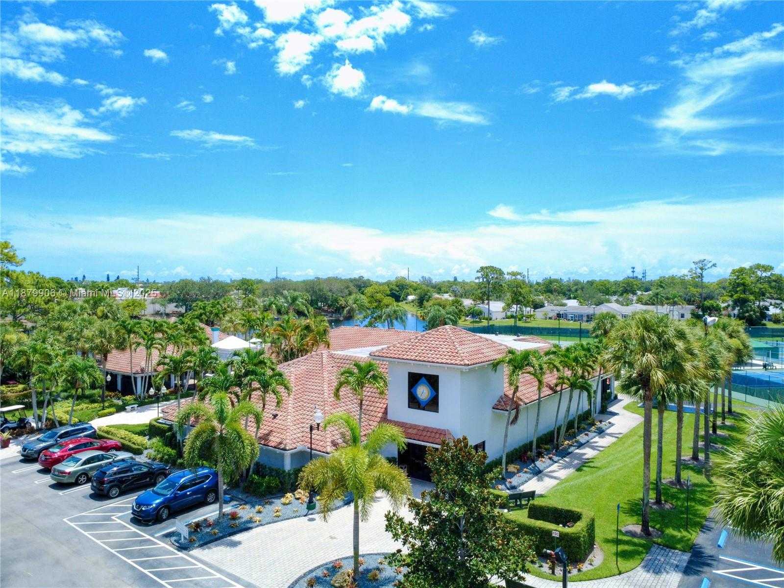Small Image of 2549 EGRET LAKE DR, Green Acres Number 33