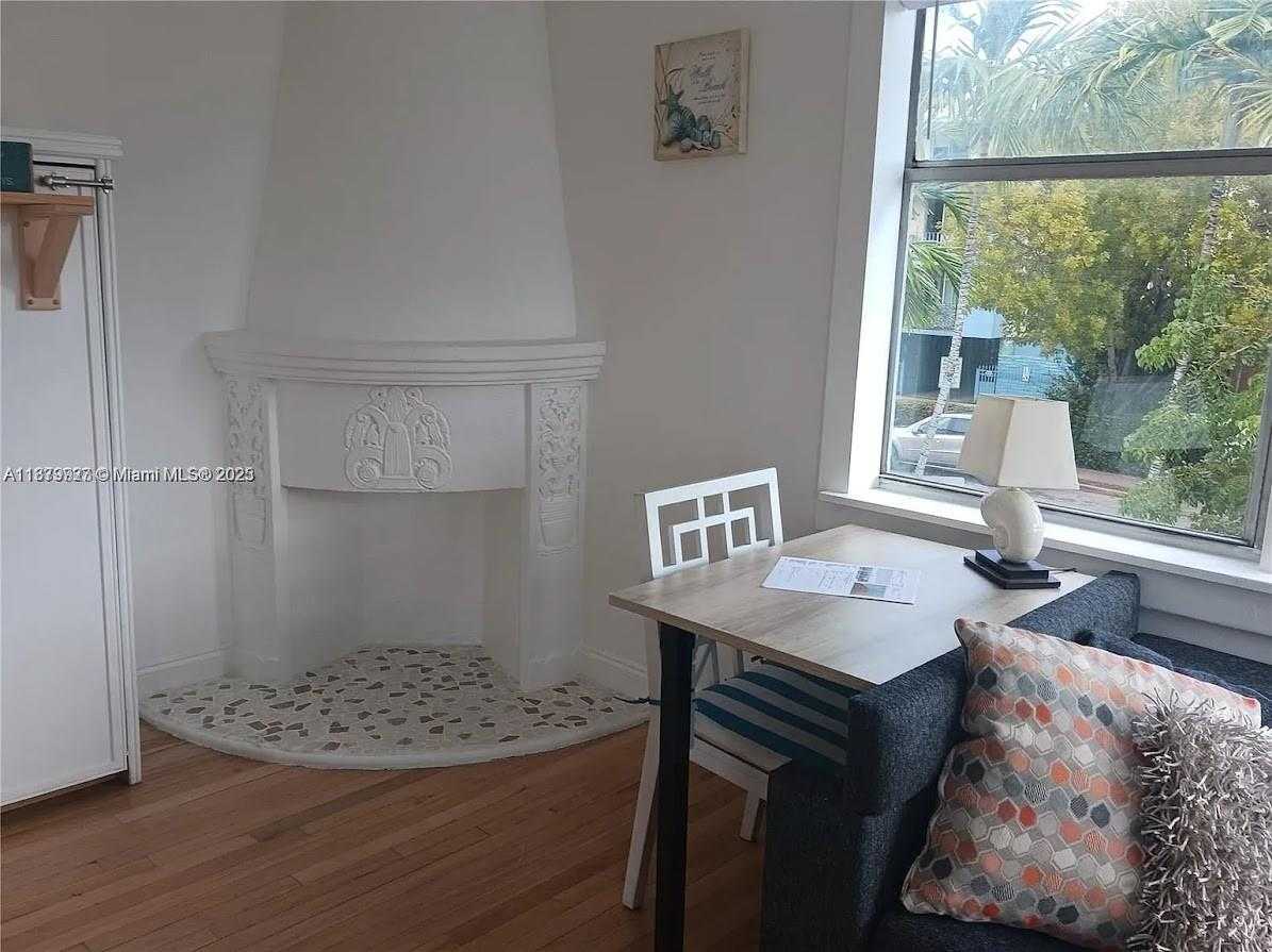 Small Image of 900 JEFFERSON AVE #10, Miami Beach Number 6