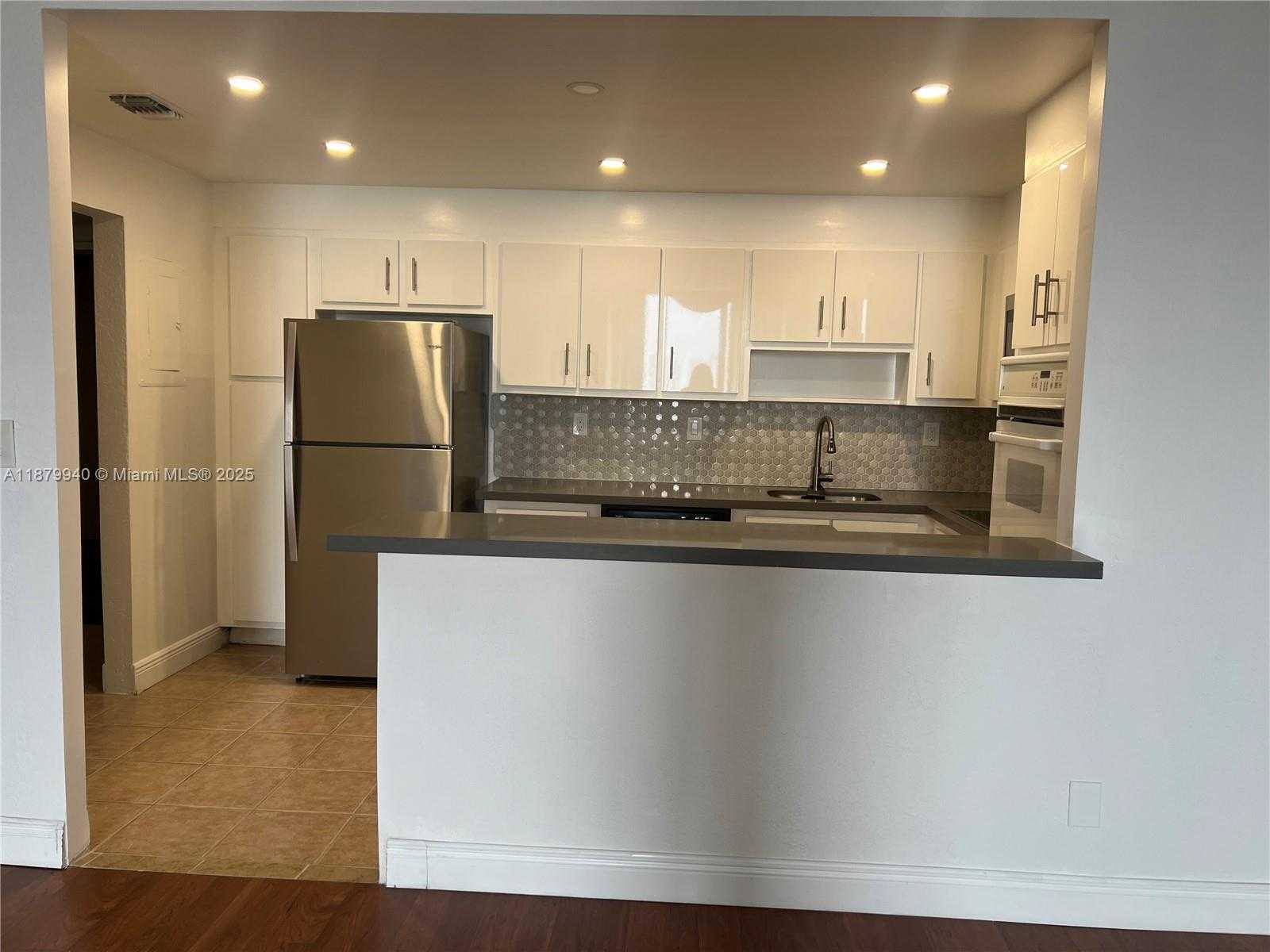 Small Image of 19390 COLLINS AVE #PH-5, Sunny Isles Beach Number 8