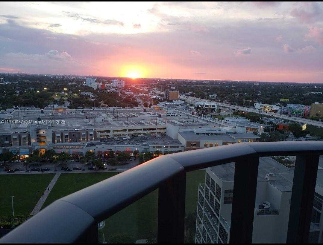 Small Image of 121 NORTH EAST 34TH ST #1809, Miami Number 5