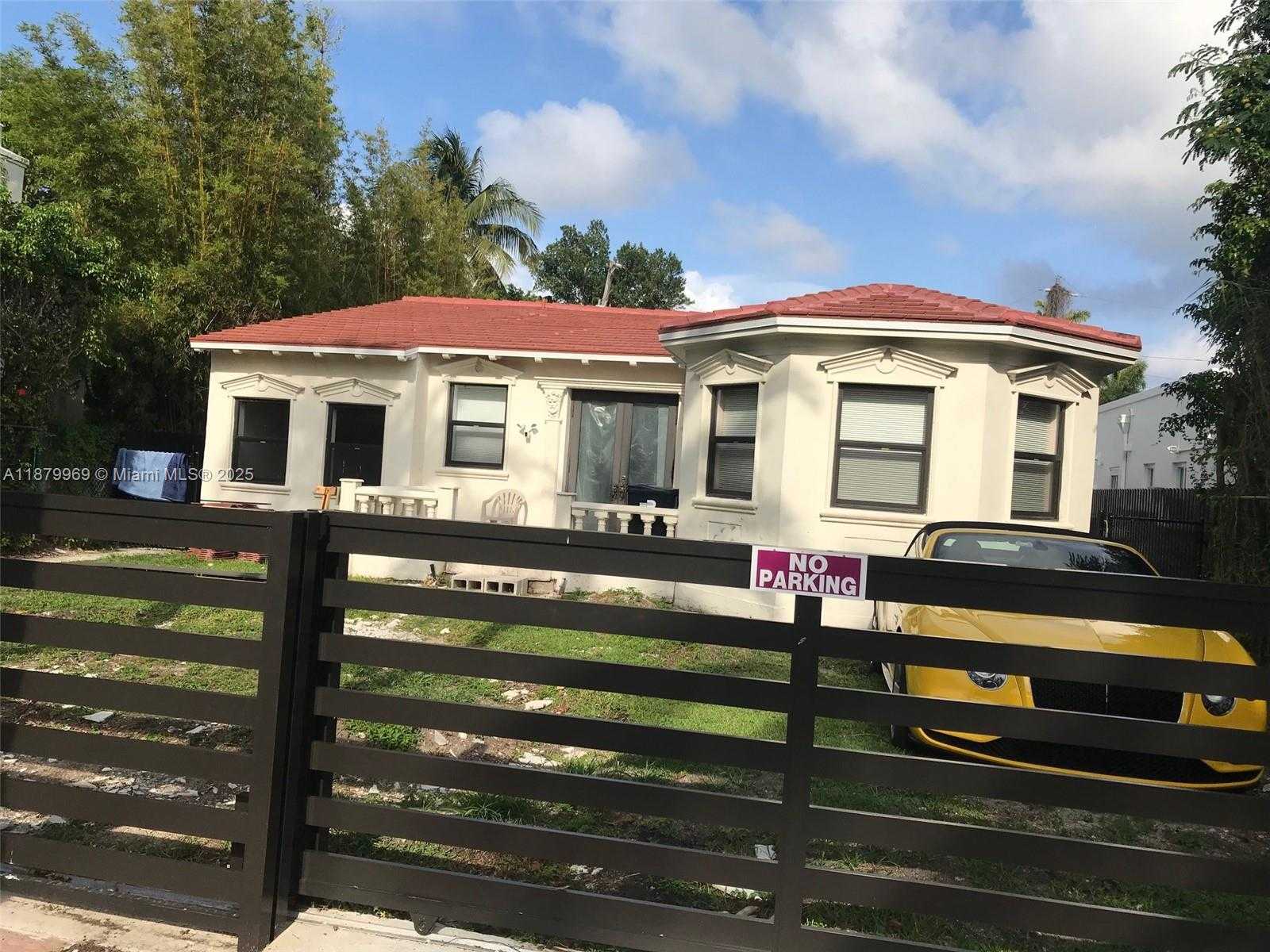 Small Image of 4575 POST AVE, Miami Beach Number 34