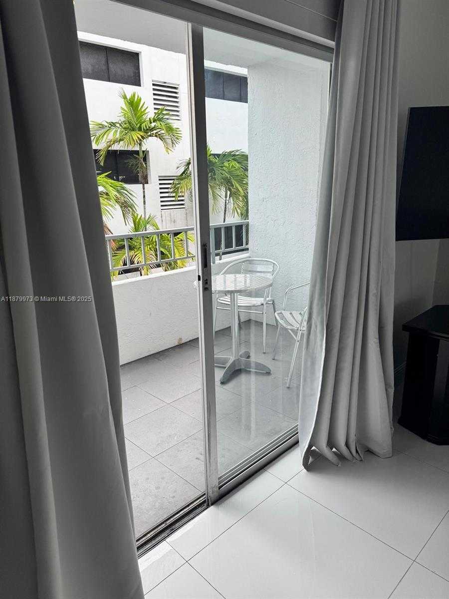 Small Image of 1610 LENOX AVE #312, Miami Beach Number 12