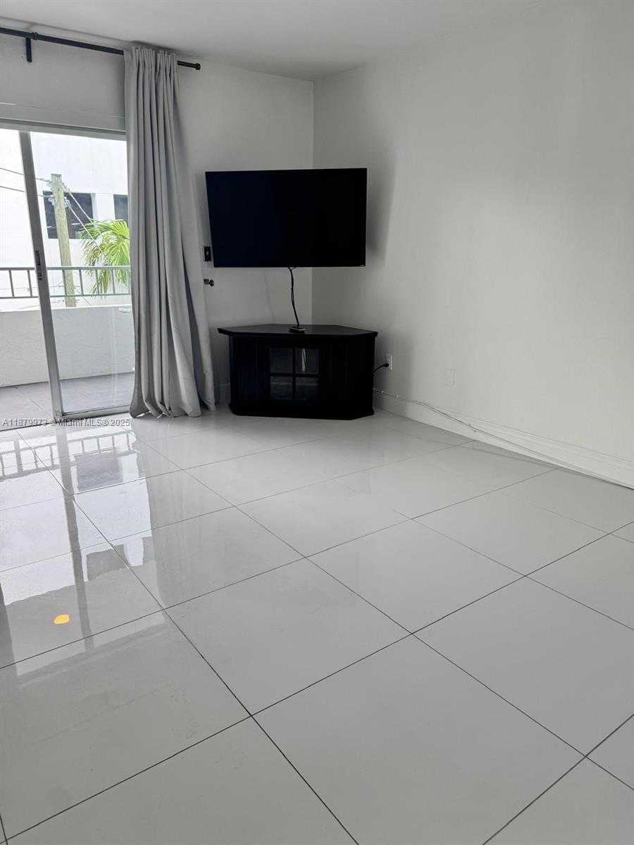 Small Image of 1610 LENOX AVE #312, Miami Beach Number 14