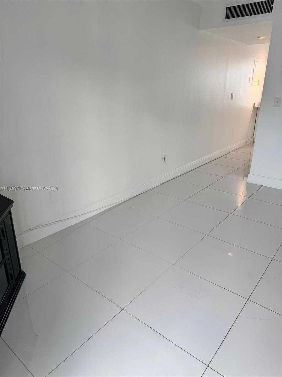 Small Image of 1610 LENOX AVE #312, Miami Beach Number 16