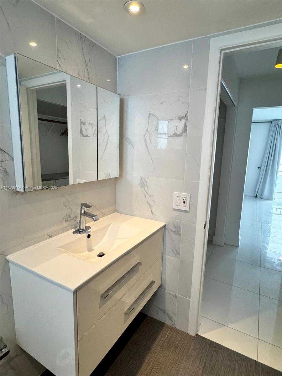 Small Image of 1610 LENOX AVE #312, Miami Beach Number 17
