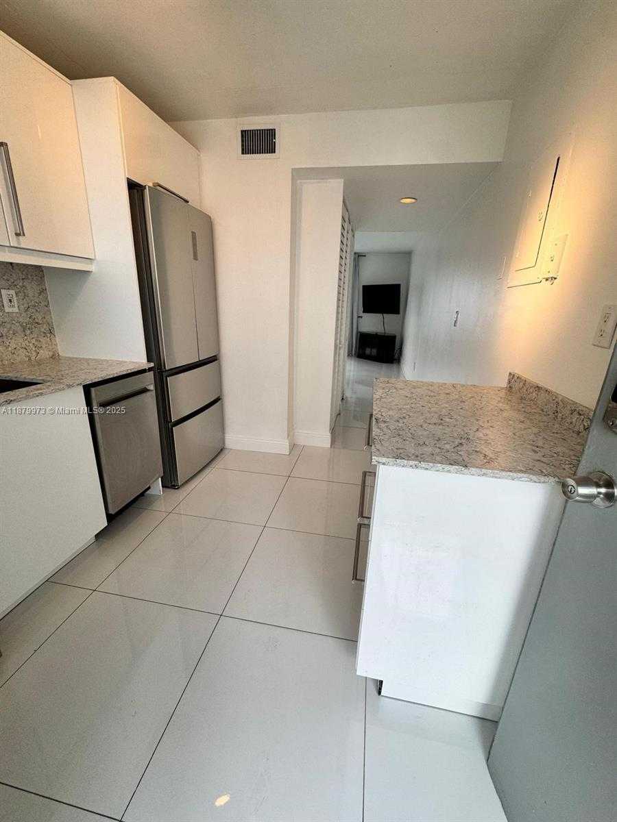 Small Image of 1610 LENOX AVE #312, Miami Beach Number 5