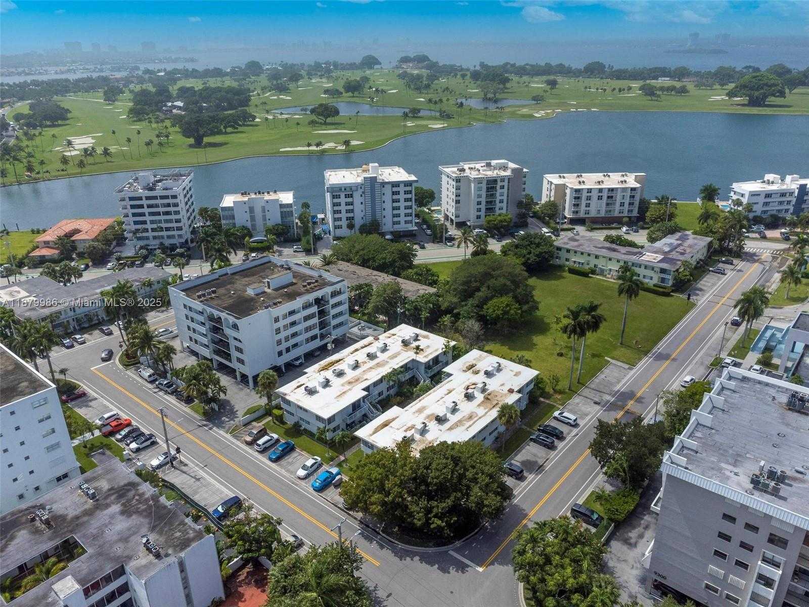 Small Image of 9280 BAY HARBOR TER #26, Bay Harbor Islands Number 3