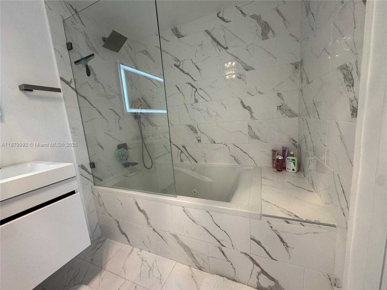Small Image of 10048 SOUTH WEST 77TH CT, Miami Number 20