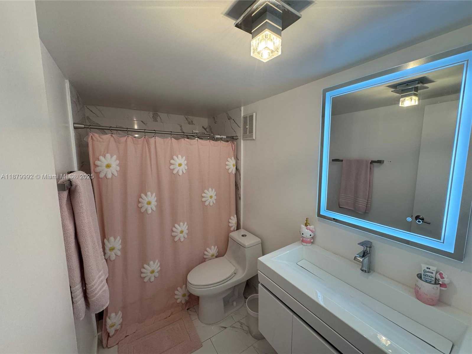 Small Image of 10048 SOUTH WEST 77TH CT, Miami Number 23