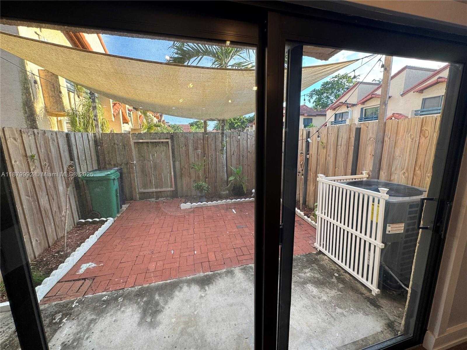 Small Image of 10048 SOUTH WEST 77TH CT, Miami Number 27