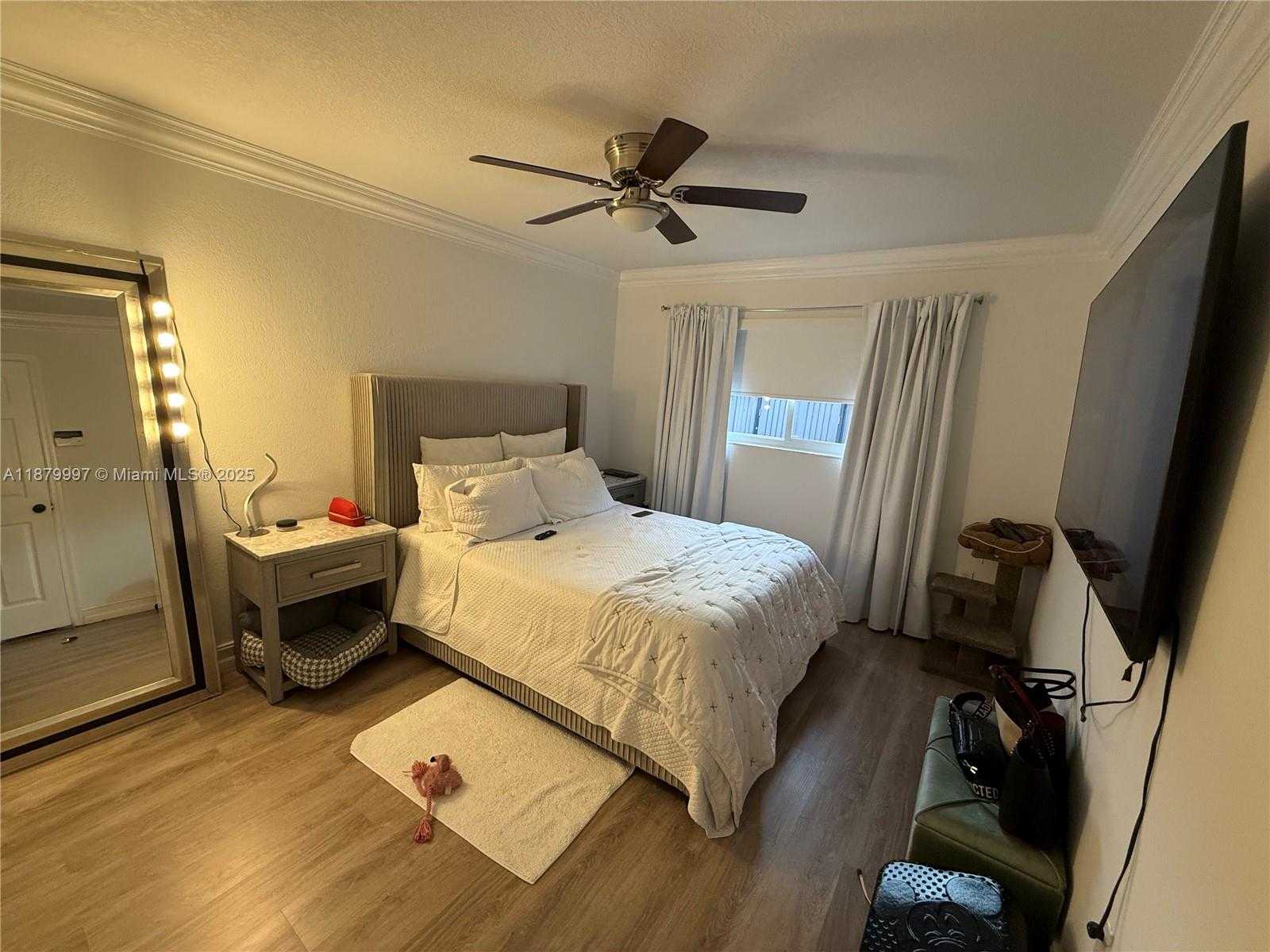 Small Image of 6598 WEST 22ND CT #6598, Hialeah Number 11