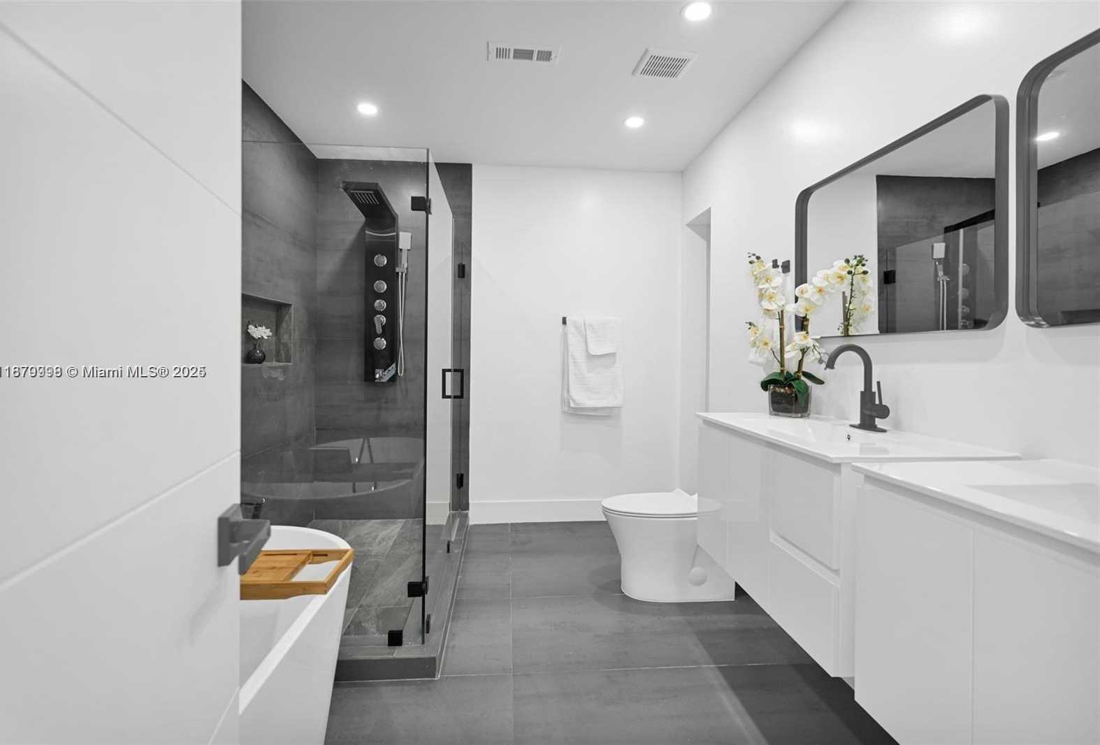 Small Image of 7400 SOUTH WEST 114TH ST, Pinecrest Number 19