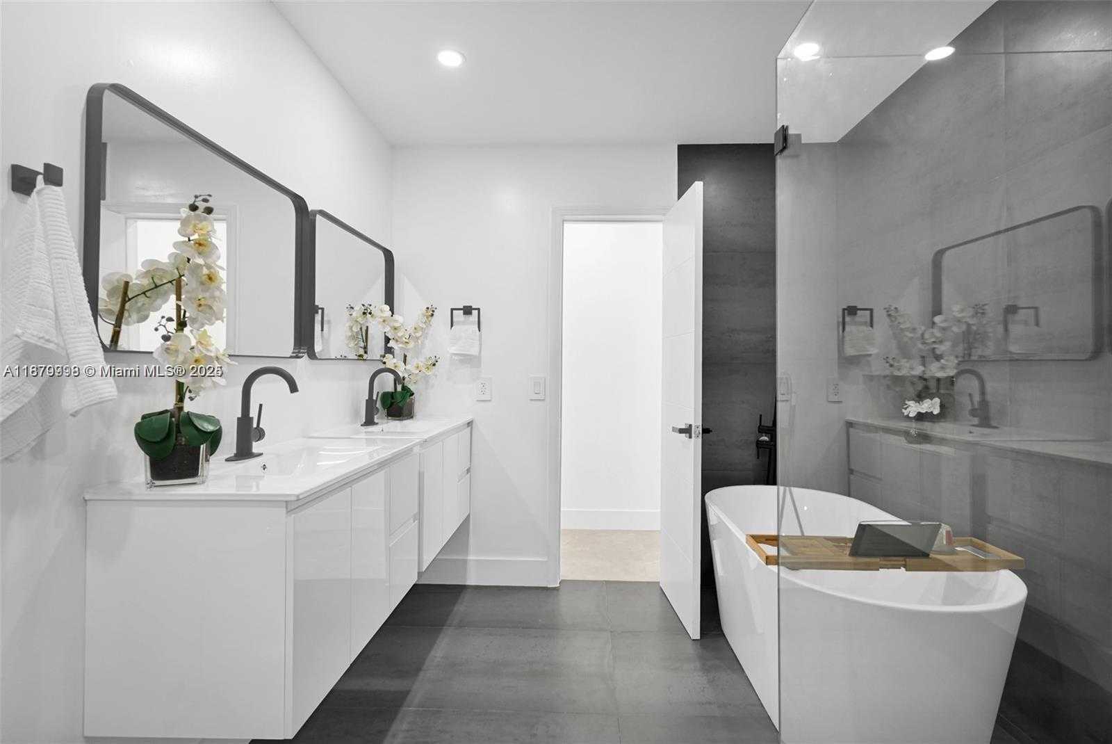 Small Image of 7400 SOUTH WEST 114TH ST, Pinecrest Number 20
