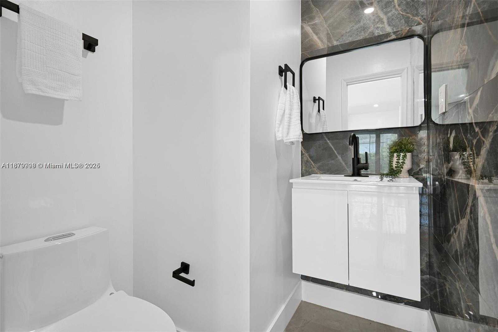 Small Image of 7400 SOUTH WEST 114TH ST, Pinecrest Number 9