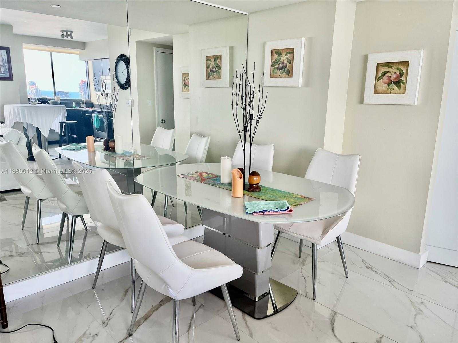 Small Image of 1330 WEST AVE #3406, Miami Beach Number 3