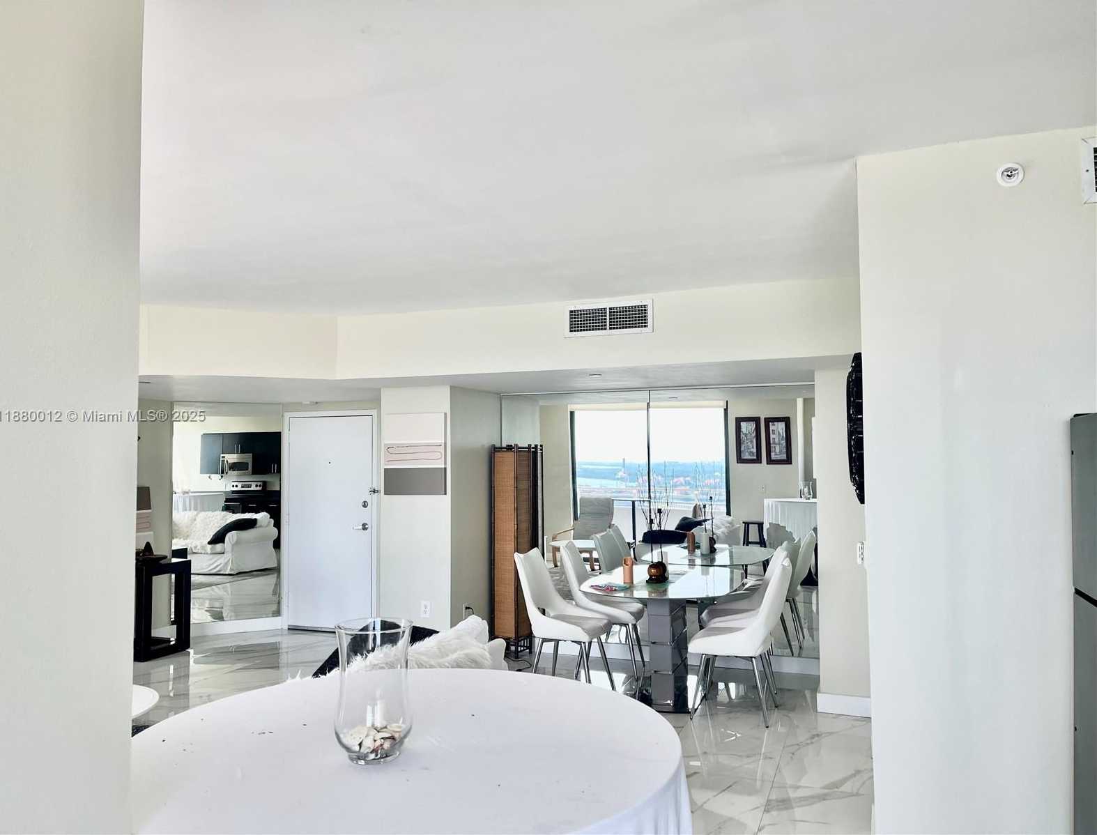 Small Image of 1330 WEST AVE #3406, Miami Beach Number 5