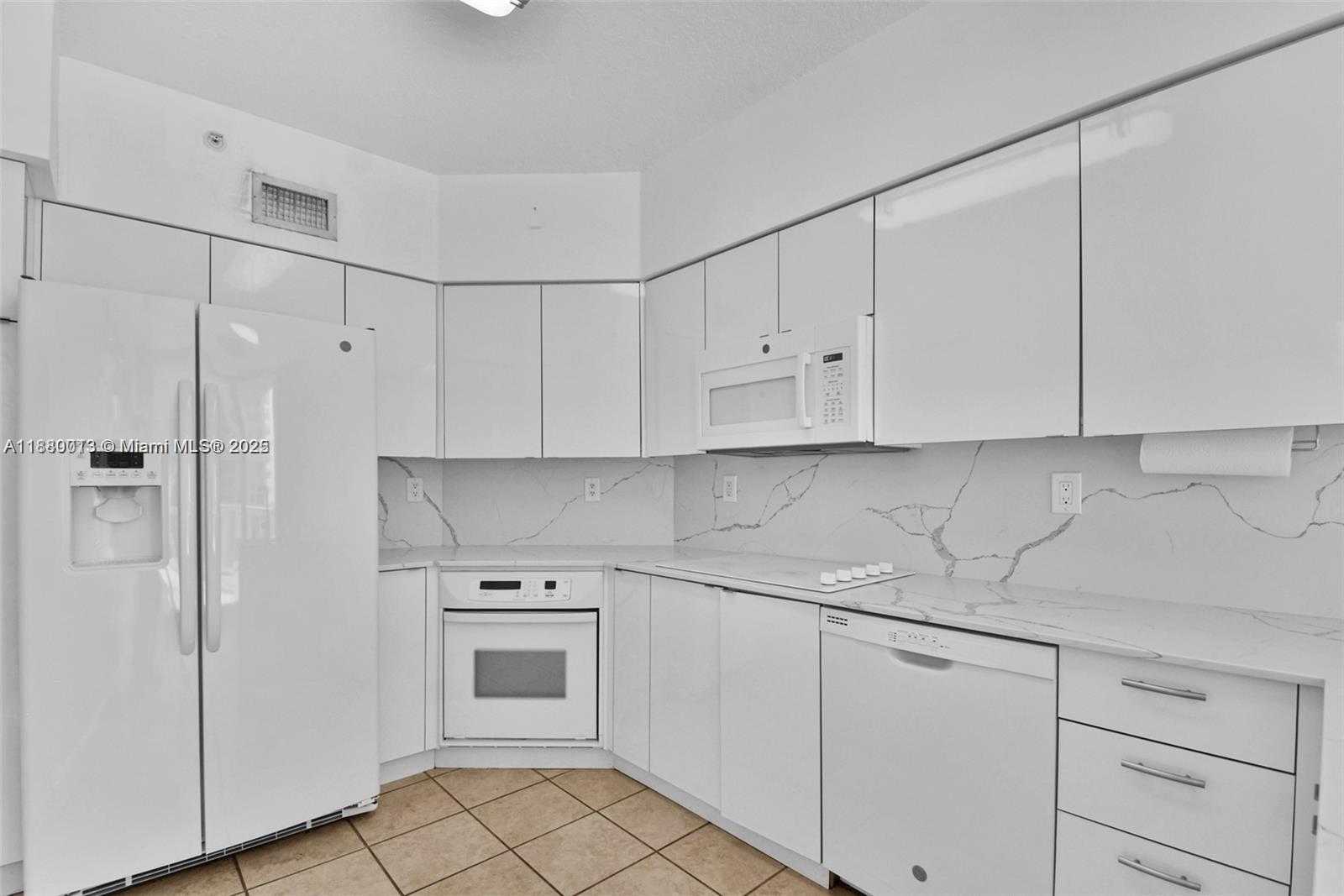 Small Image of 3370 HIDDEN BAY DR #1715, Aventura Number 13