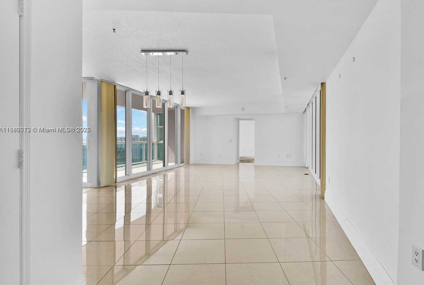 Small Image of 3370 HIDDEN BAY DR #1715, Aventura Number 17