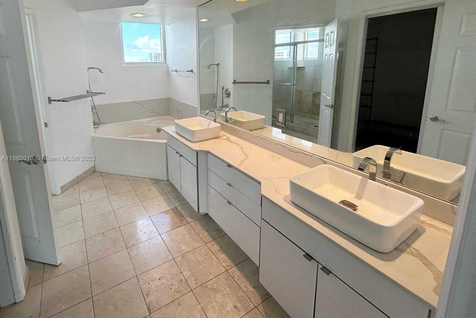 Small Image of 3370 HIDDEN BAY DR #1715, Aventura Number 20