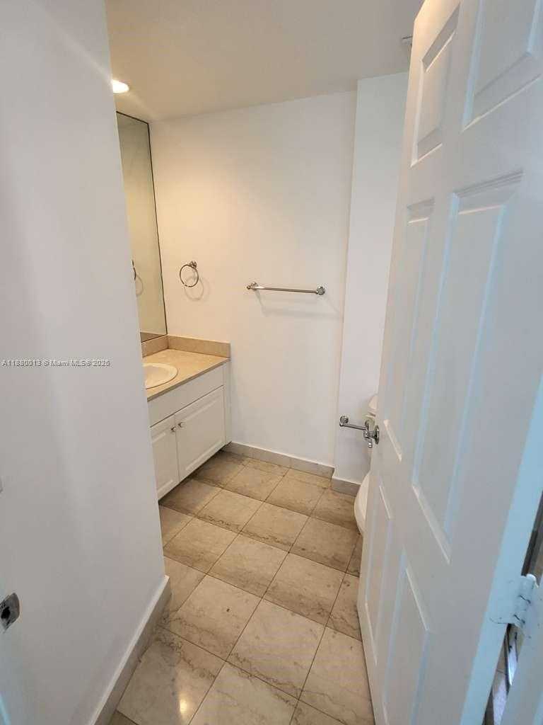 Small Image of 3370 HIDDEN BAY DR #1715, Aventura Number 32