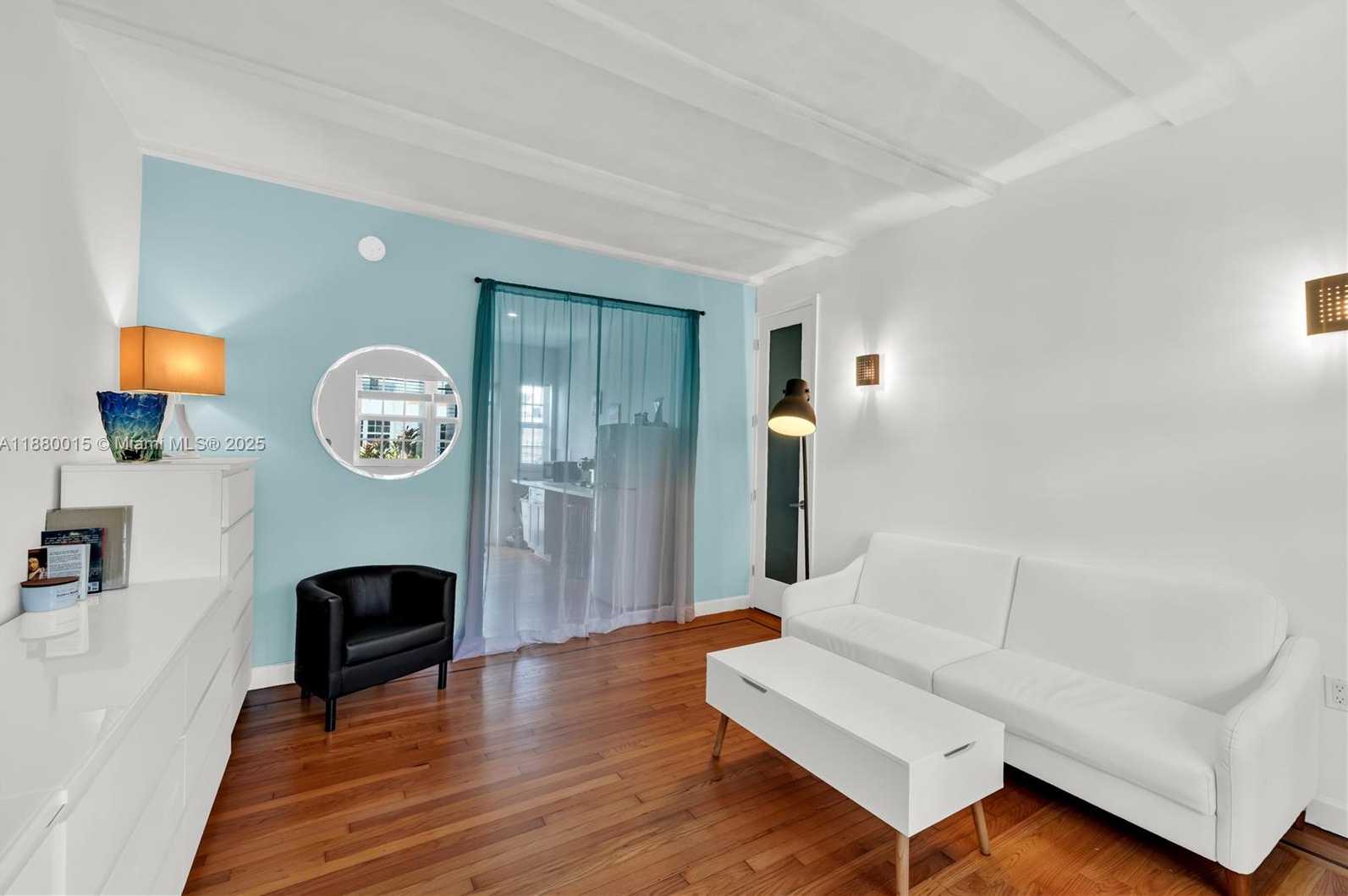 Small Image of 439 15TH ST #2, Miami Beach Number 2