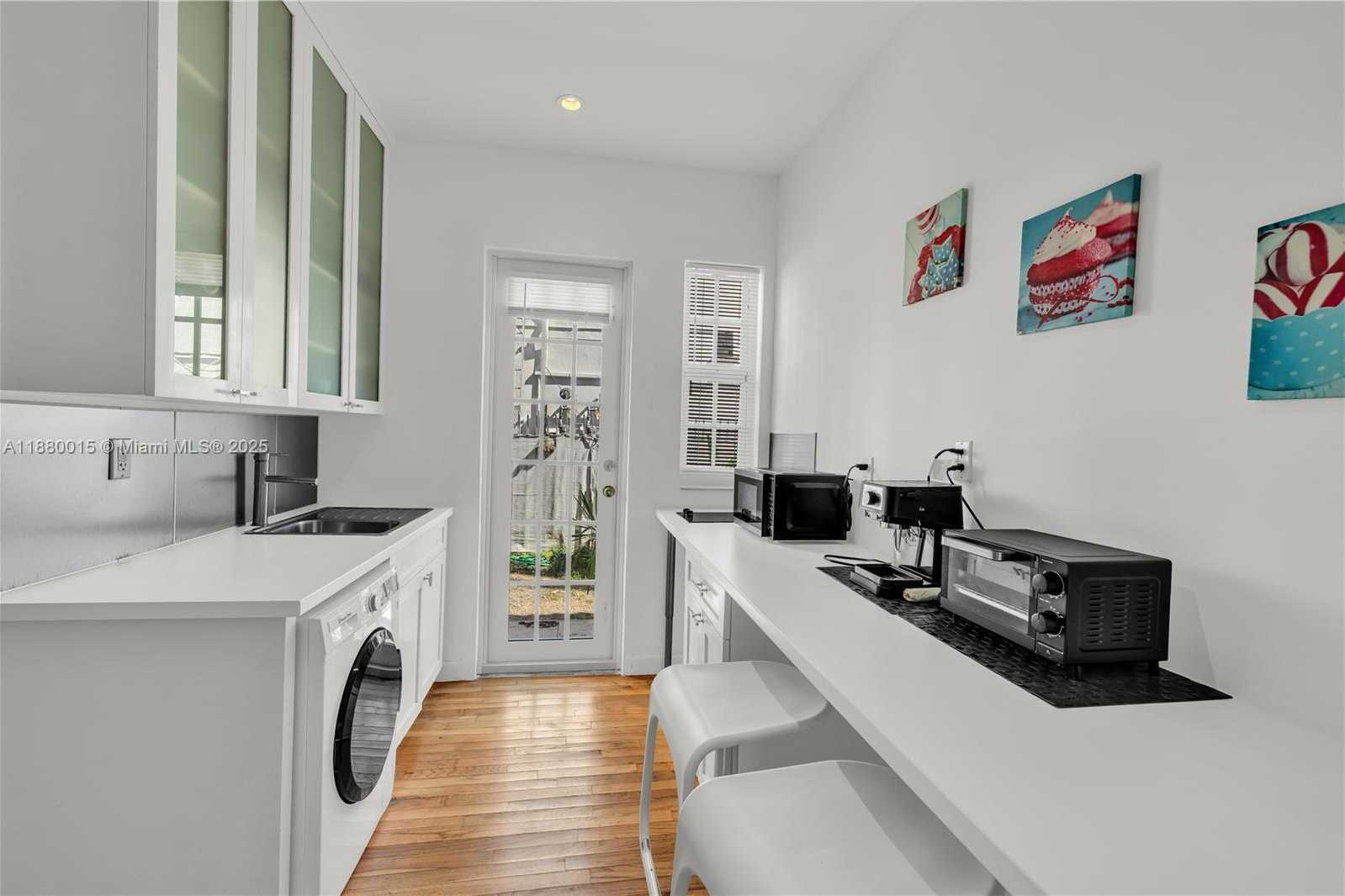 Small Image of 439 15TH ST #2, Miami Beach Number 5