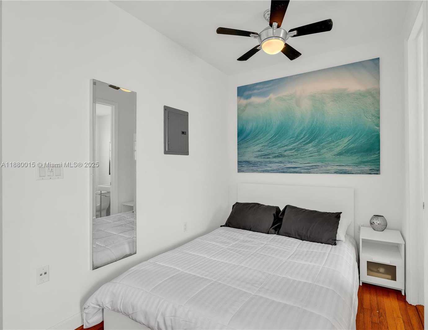 Small Image of 439 15TH ST #2, Miami Beach Number 9