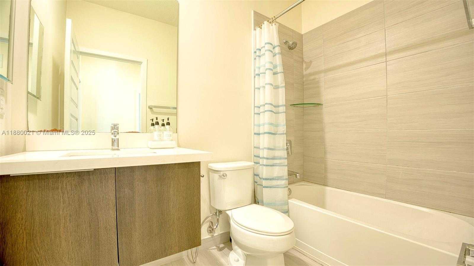 Small Image of 8821 NORTH WEST 103RD PL, Doral Number 14