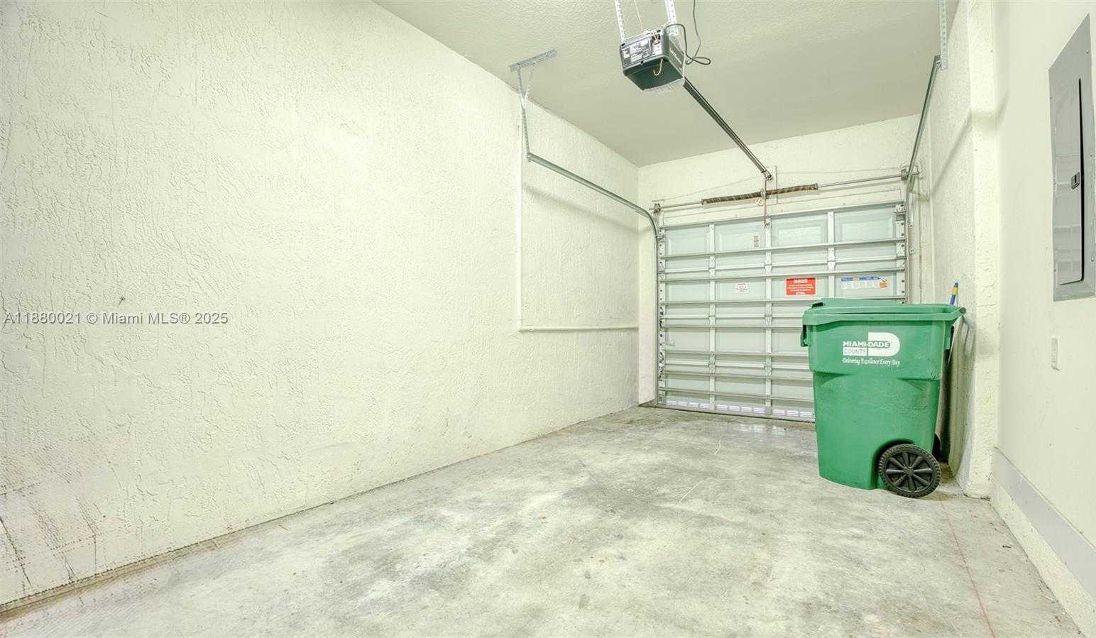 Small Image of 8821 NORTH WEST 103RD PL, Doral Number 17