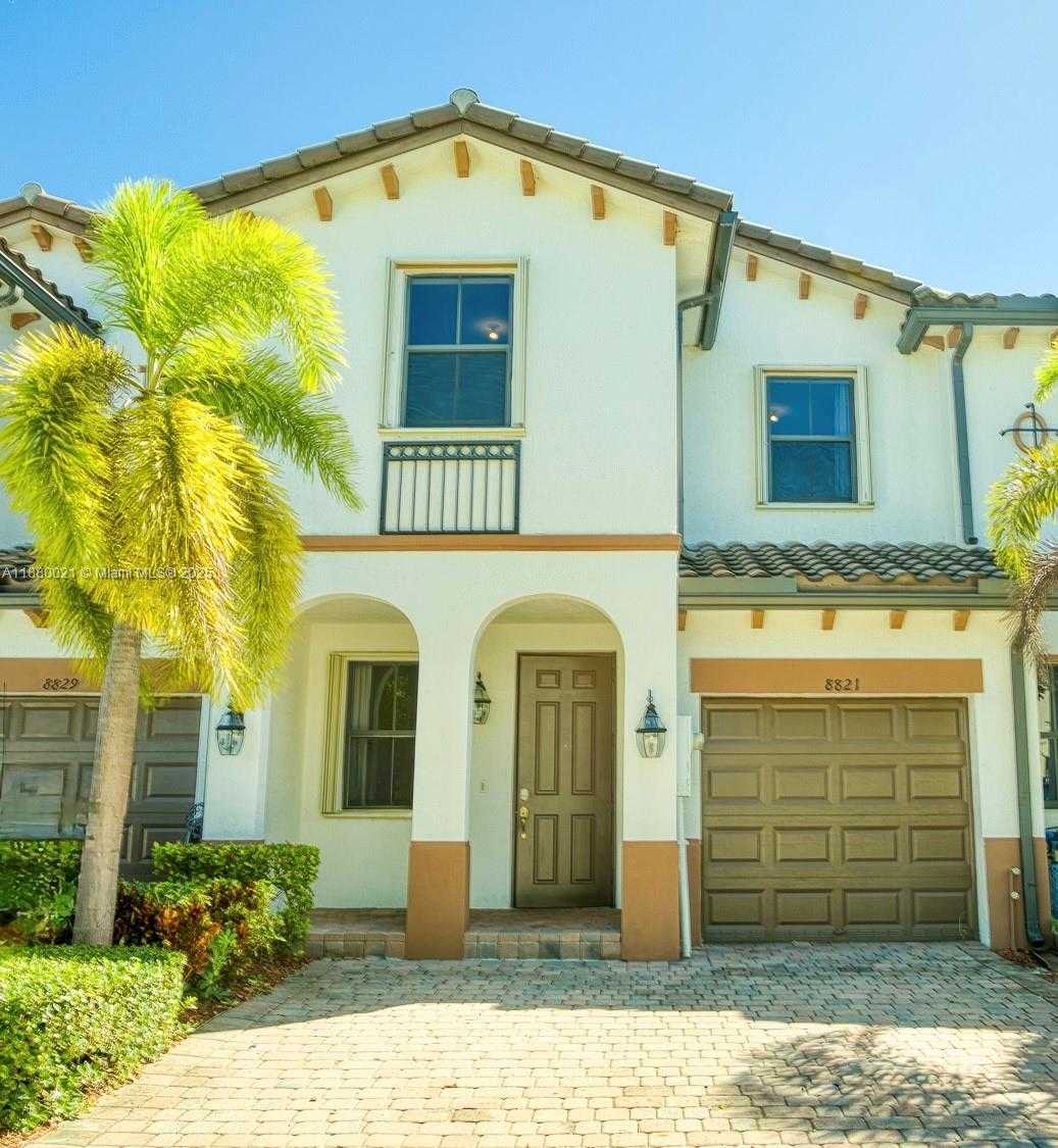 Small Image of 8821 NORTH WEST 103RD PL, Doral Number 2