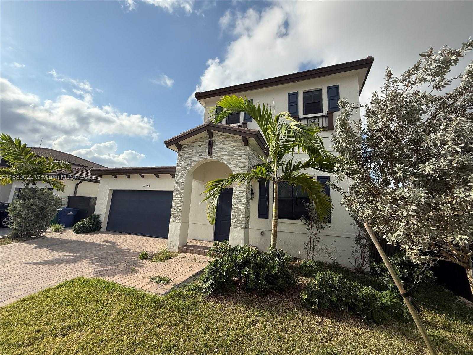Small Image of 12948 SOUTH WEST 229TH ST #12948, Miami Number 2